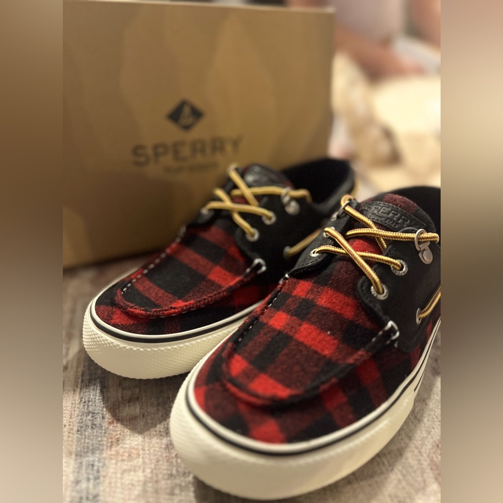 SPERRY BRAND NEW IN BOX BAHAMA STORM BUFF CHECK 10.5M